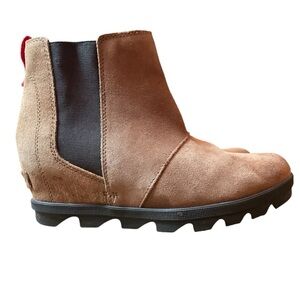 Sorel Velvet Tan Joa II Classic Wedge Chelsea Boot Size 4 EUC